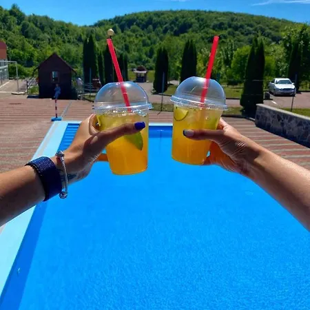 Termal Star Complex Nyzhne Solotvyno